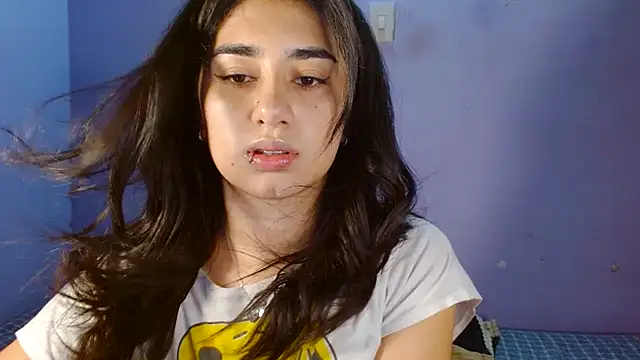 annadu011 online show from October 2025 11:17:02 PM