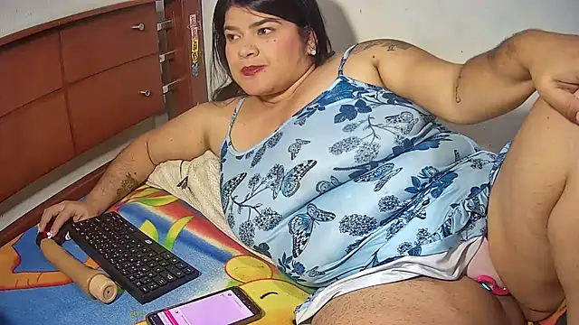 Snapshot of curvy_sex chatting on May 2026 04:51:02 AM curvy sex online show from May 2026 04:51:02 AM