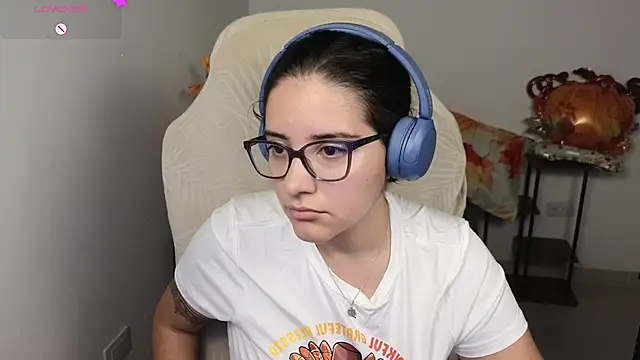 blue  moon  online show from November 2025 06:25:01 AM