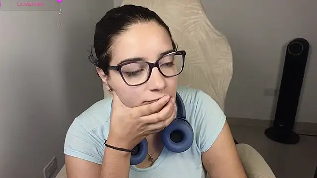 blue  moon  online show from November 2025 01:31:02 AM