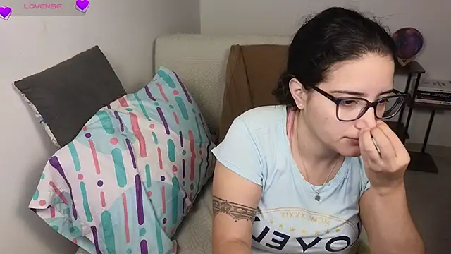 blue  moon  online show from February 2026 04:10:01 AM