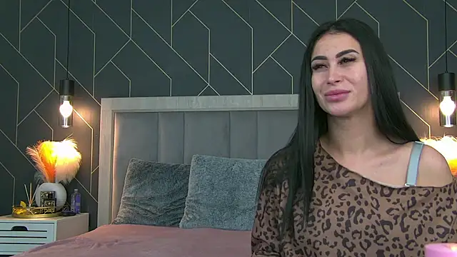 EmyLaveau online show from April 2026 05:25:01 AM