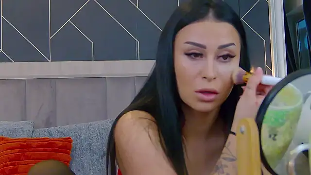 EmyLaveau online show from January 2026 06:28:02 AM