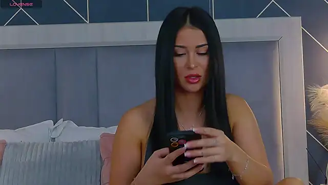 EmyLaveau online show from March 2025 06:19:01 AM