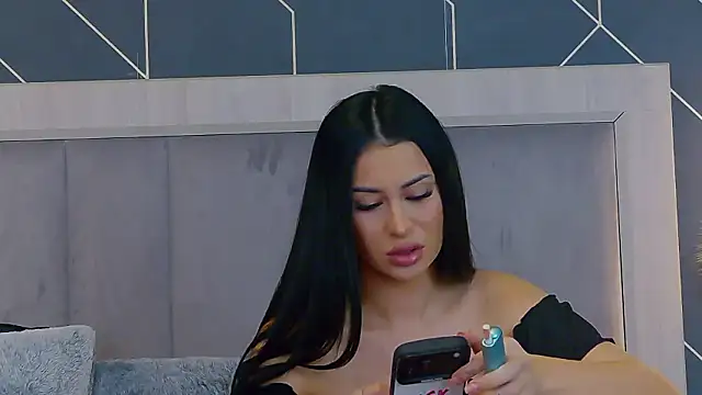 EmyLaveau online show from February 2026 06:35:02 AM