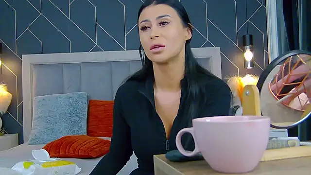 EmyLaveau online show from March 2026 05:43:02 AM