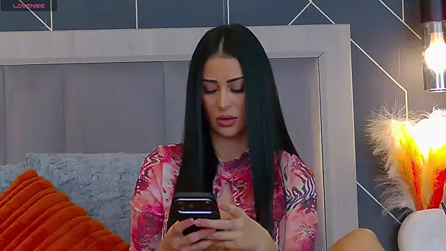 EmyLaveau online show from January 2026 06:31:02 AM