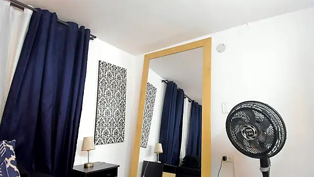 Malaika Toure online show from November 2025 03:54:02 AM