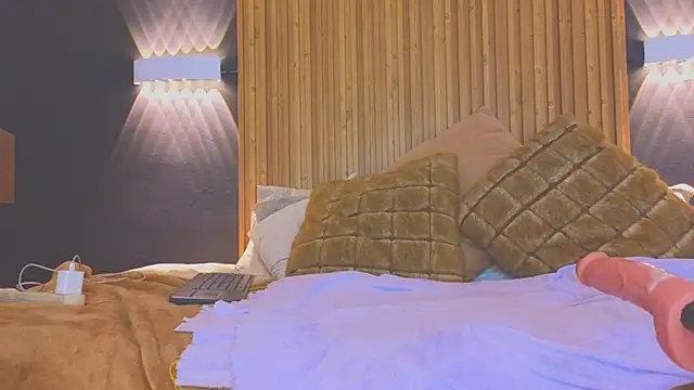 Snapshot of samantha_bss chatting on February 2025 06:19:01 PM samantha bss online show from February 2025 06:19:01 PM