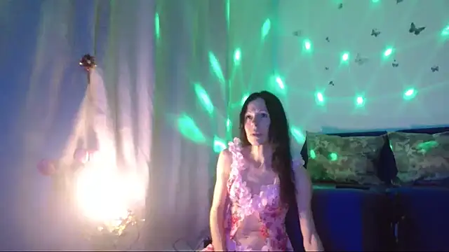 ElysaSun online show from November 2025 07:03:01 PM