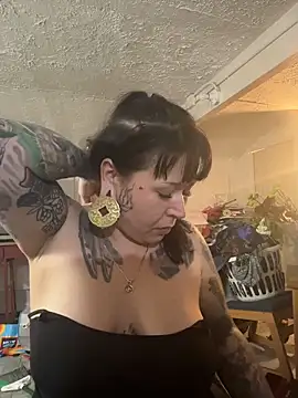 evacheers online show from December 2025 10:28:02 AM