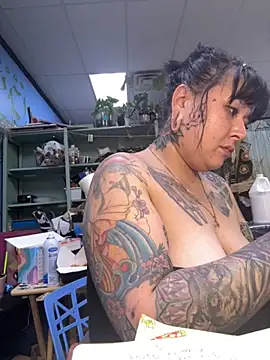 evacheers online show from November 2025 08:51:02 AM