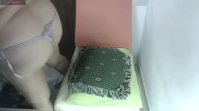 selenax2023 online show from April 2026 04:40:01 AM