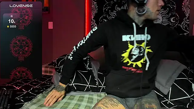 Snapshot of josh__ackerman chatting on April 2026 03:46:02 AM josh ackerman online show from April 2026 03:46:02 AM