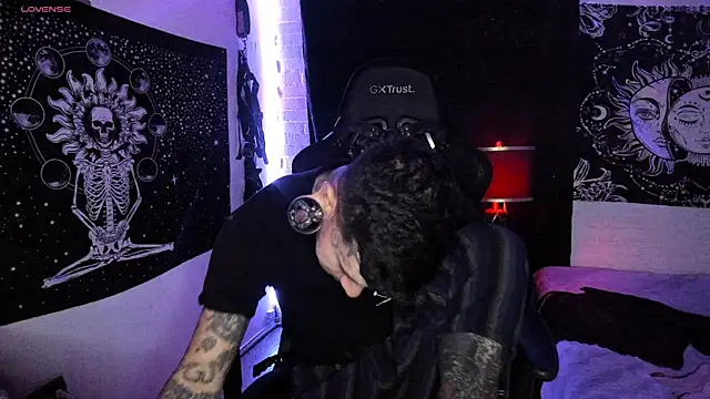 Snapshot of josh__ackerman chatting on March 2025 08:29:02 PM josh ackerman online show from March 2025 08:29:02 PM