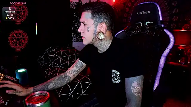 Snapshot of josh__ackerman chatting on October 2025 02:41:01 PM josh ackerman online show from October 2025 02:41:01 PM