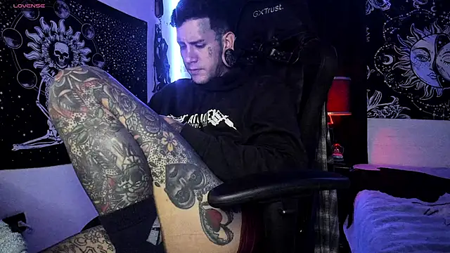 Snapshot of josh__ackerman chatting on March 2025 04:38:02 AM josh ackerman online show from March 2025 04:38:02 AM