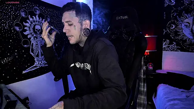 Snapshot of josh__ackerman chatting on March 2025 10:31:02 PM josh ackerman online show from March 2025 10:31:02 PM