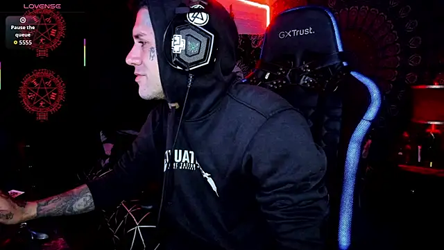 Snapshot of josh__ackerman chatting on October 2025 07:54:01 AM josh ackerman online show from October 2025 07:54:01 AM