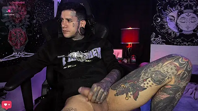 Snapshot of josh__ackerman chatting on March 2025 10:06:02 AM josh ackerman online show from March 2025 10:06:02 AM