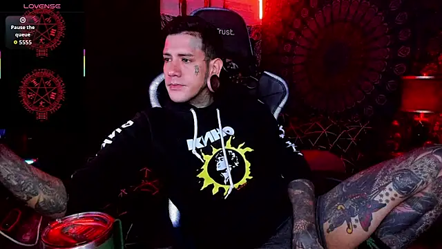 Snapshot of josh__ackerman chatting on October 2025 02:46:02 AM josh ackerman online show from October 2025 02:46:02 AM