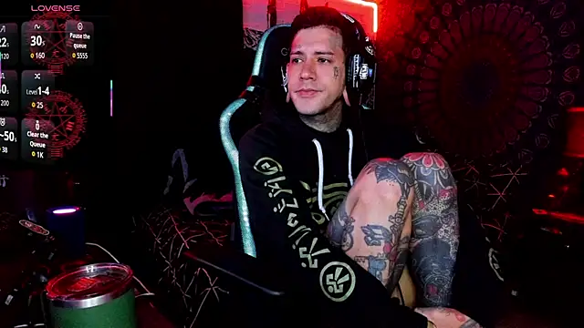 Snapshot of josh__ackerman chatting on October 2025 06:25:02 AM josh ackerman online show from October 2025 06:25:02 AM