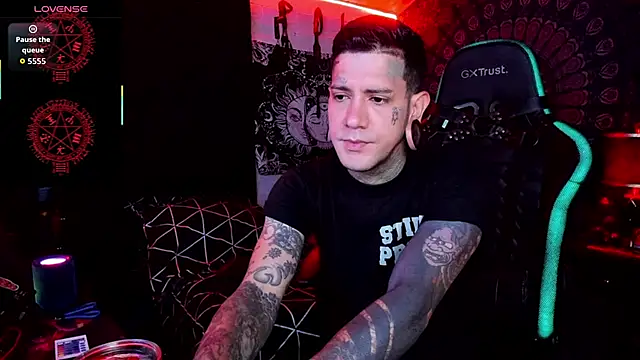 Snapshot of josh__ackerman chatting on September 2025 09:10:02 PM josh ackerman online show from September 2025 09:10:02 PM