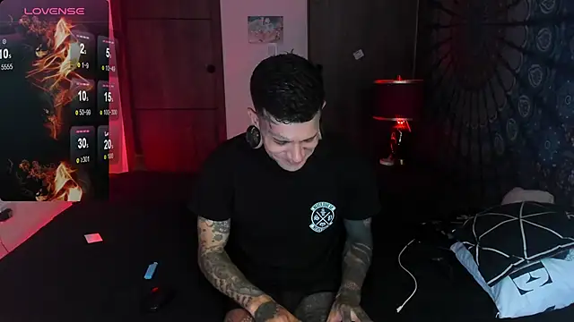 Snapshot of josh__ackerman chatting on December 2025 11:37:02 PM josh ackerman online show from December 2025 11:37:02 PM