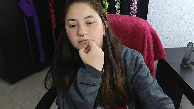 Snapshot of ann_bronw chatting on September 2025 12:53:01 AM ann bronw online show from September 2025 12:53:01 AM