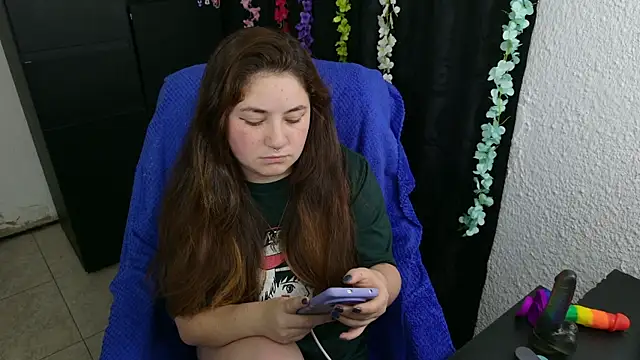 Snapshot of ann_bronw chatting on October 2025 12:11:01 AM ann bronw online show from October 2025 12:11:01 AM