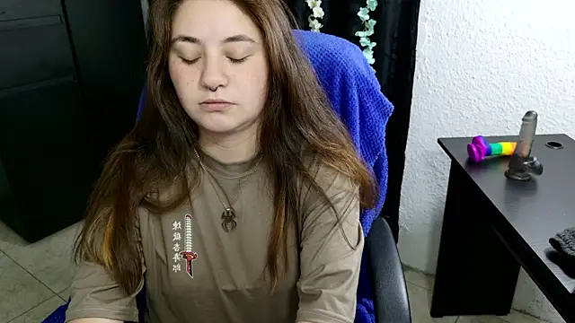 Snapshot of ann_bronw chatting on September 2025 01:02:01 AM ann bronw online show from September 2025 01:02:01 AM