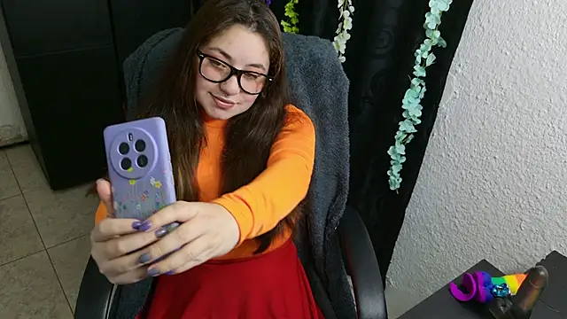 Snapshot of ann_bronw chatting on October 2025 12:54:02 AM ann bronw online show from October 2025 12:54:02 AM