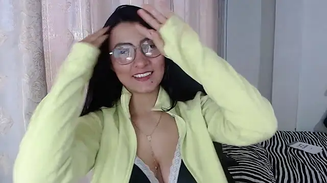 SavannaEvans001 online show from January 2026 12:09:02 PM