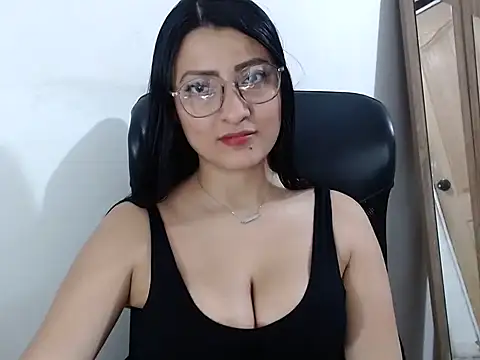 Snapshot of SavannaEvans001 chatting on November 2025 09:51:02 PM SavannaEvans001 online show from November 2025 09:51:02 PM