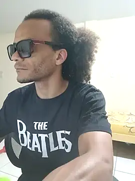 Snapshot of JamesQuaresma chatting on March 2025 03:01:01 AM JamesQuaresma online show from March 2025 03:01:01 AM