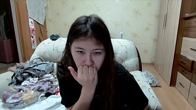 Riz girl online show from May 2026 12:48:01 PM