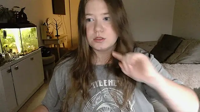 remirann  online show from December 2024 04:37:01 PM