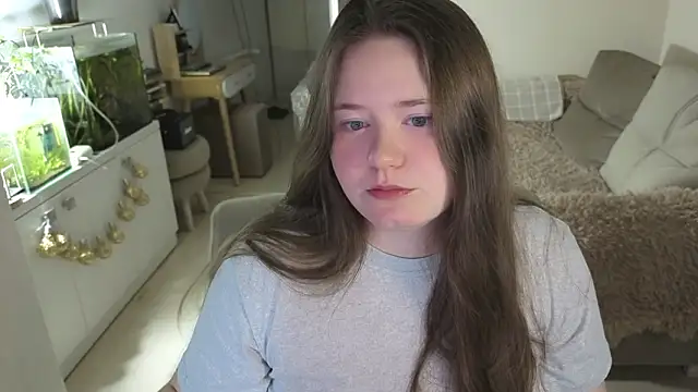 remirann  online show from February 2026 03:55:01 PM