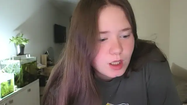 remirann  online show from May 2026 02:31:02 PM