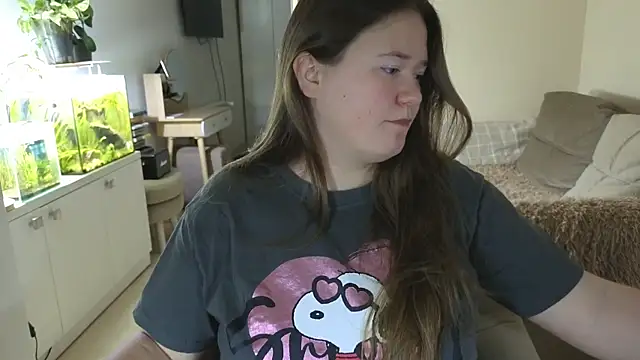 remirann  online show from November 2025 05:22:02 AM