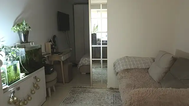 remirann  online show from March 2026 09:54:02 AM