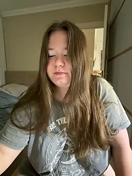 remirann  online show from October 2025 05:40:01 AM