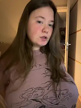 remirann  online show from February 2025 07:00:01 PM