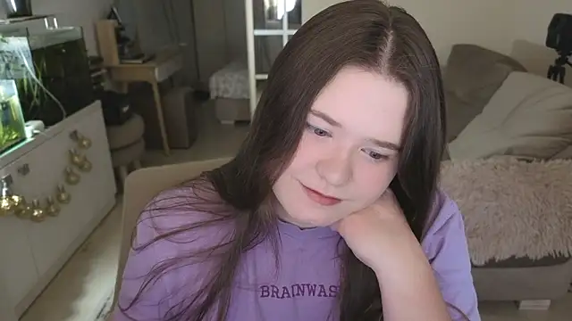 remirann  online show from March 2026 01:07:01 PM