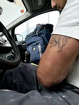 juandi21cm online show from March 2026 03:24:02 PM