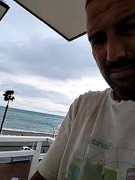 Snapshot of juandi21cm chatting on February 2026 03:56:02 PM juandi21cm online show from February 2026 03:56:02 PM