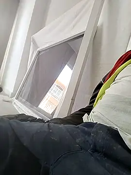 Snapshot of juandi21cm chatting on December 2025 10:30:01 AM juandi21cm online show from December 2025 10:30:01 AM