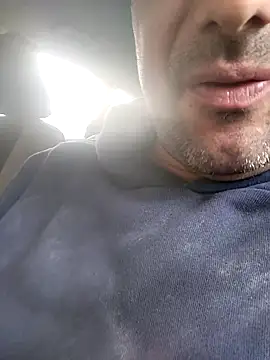 Snapshot of juandi21cm chatting on February 2026 03:17:02 PM juandi21cm online show from February 2026 03:17:02 PM