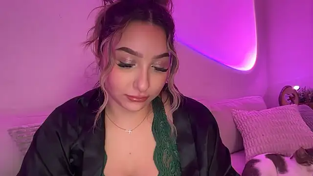 Snapshot of lustfulsmiles chatting on February 2026 01:41:02 PM lustfulsmiles online show from February 2026 01:41:02 PM