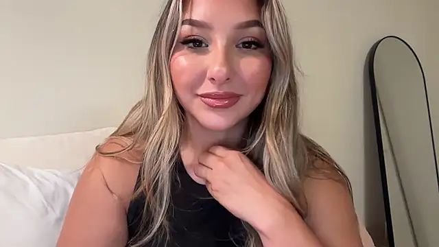 Snapshot of lustfulsmiles chatting on September 2025 11:50:01 AM lustfulsmiles online show from September 2025 11:50:01 AM